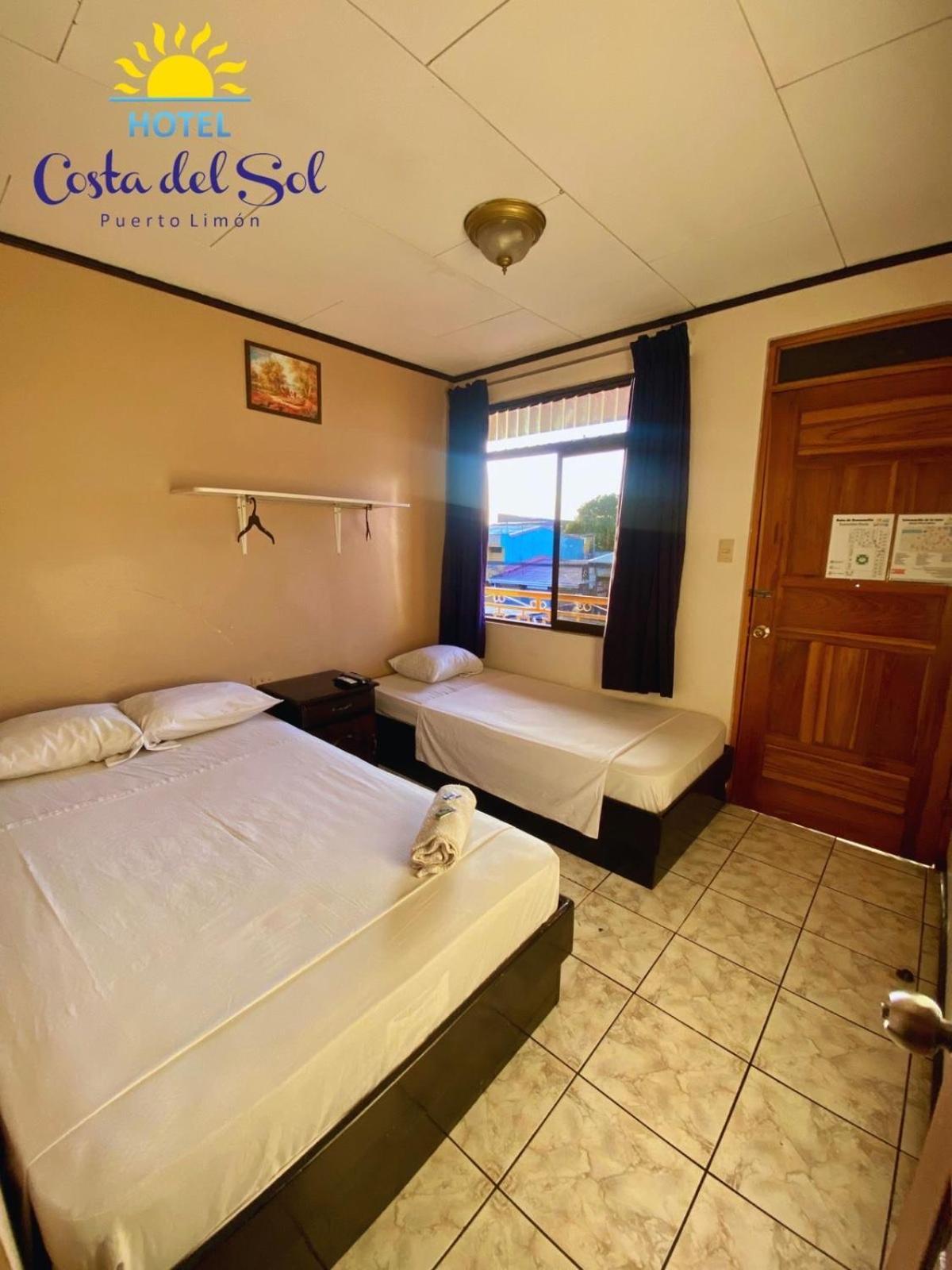 Hotel Costa Del Sol Puerto Limon Exterior photo